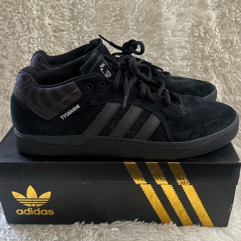 adidas x Spitfire Tyshawn Mid Black & Grey Skate Shoes #HQ9792 - Picture 3 of 15
